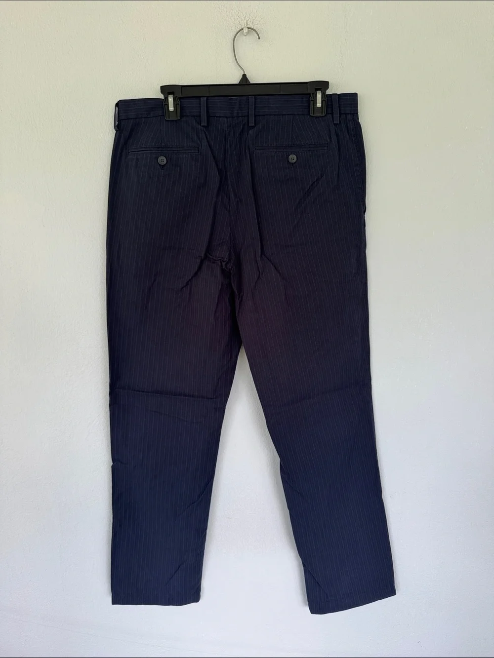 Banana Republic Kentfield men’s navy blue pinstripe dress pants size 34x32